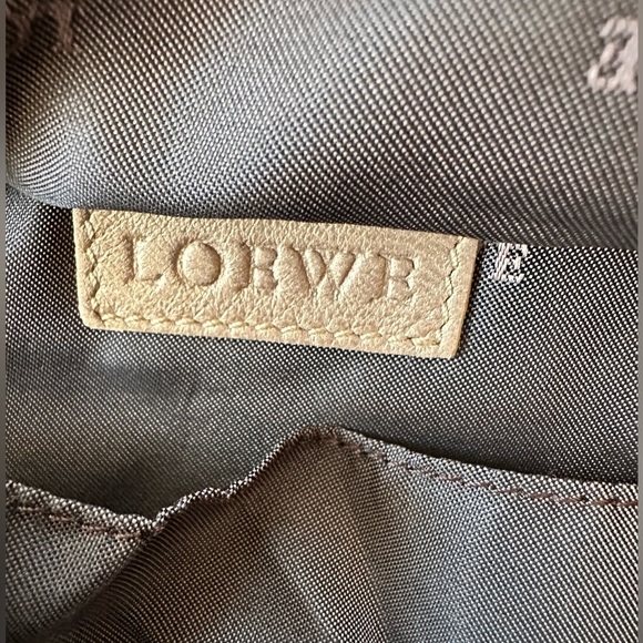 Loewe pre owned Nappa Aire Handbag - Picture 7 of 15